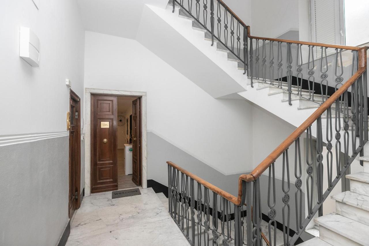 Real Italian Estate - Maps Apartment Genoa Luaran gambar