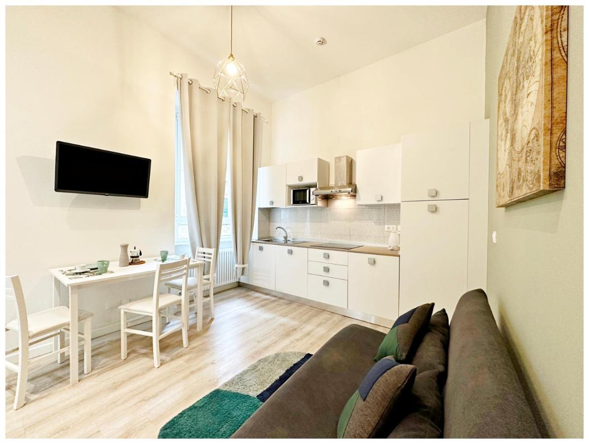Real Italian Estate - Maps Apartment Genoa Luaran gambar